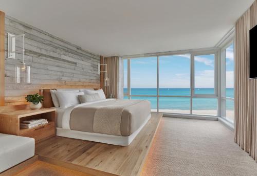 Two-Bedroom Suite with Balcony - Oceanfront