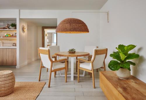Two-Bedroom Suite with Balcony - Oceanfront