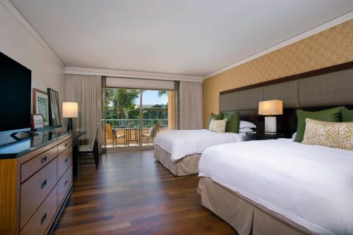 Deluxe King or Queen Room