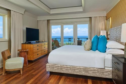 Residential One-Bedroom Suite Ocean Front