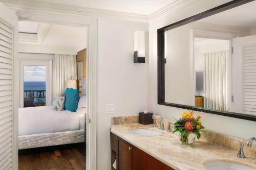 Residential One-Bedroom Suite Ocean Front