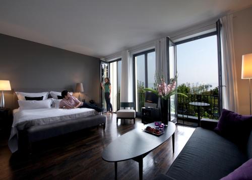 Deluxe Grand Double Room with Sea View