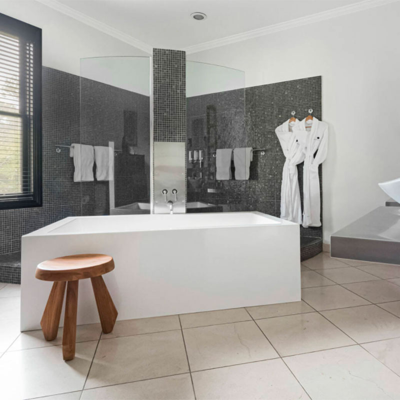 Gaige Suite