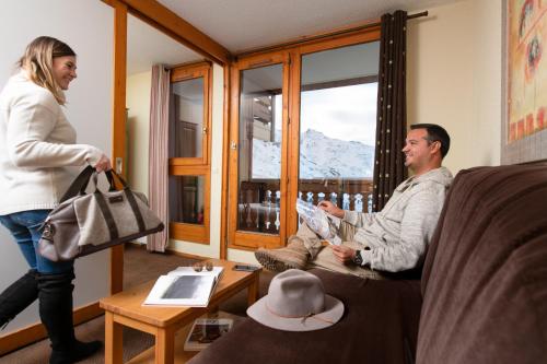 One-Bedroom Apartment with Cabin (4-6 Persons)