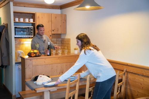 Comfort One-Bedroom Apartment with Cabin (4-6 Persons)