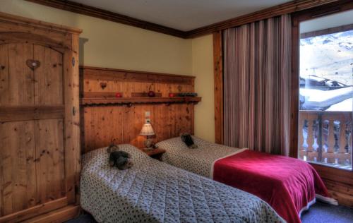 Comfort Two-Bedroom Apartment with Cabin (8 Persons)