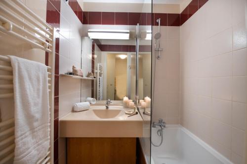 Three-Bedroom Apartment with Mezzanine (6-8 Persons)