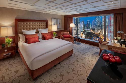 Statue Square View Twin Room