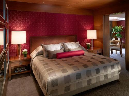Harbor View Suite