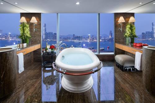 Harbor View Suite