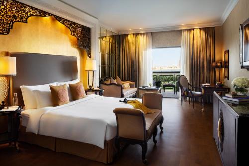 Superior King Room with Balcony, Kids & Teens Club & Private Cinema