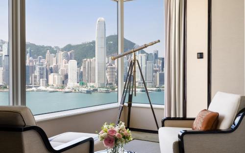 Deluxe Harbor View Suite