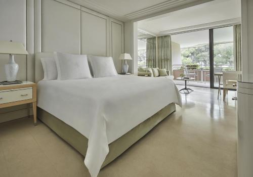 Deluxe Terrace Room - King bed