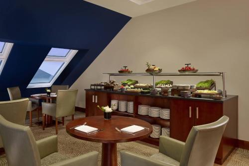 Premium Executive Room with Club Lounge Access