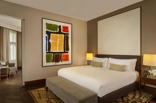 Premium Executive Suite with Club Lounge Access