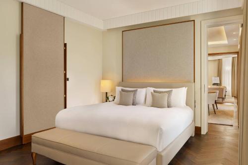 The Ritz-Carlton Albertina Suite with Club lounge access and City view
