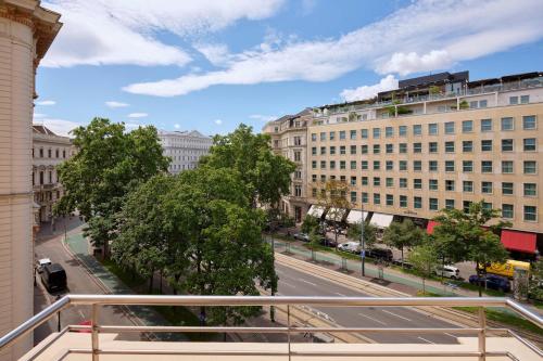 The Ritz-Carlton Albertina Suite with Club lounge access and City view