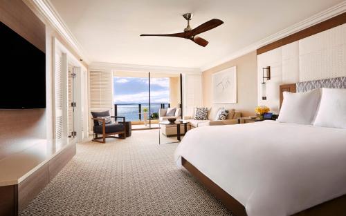 Ocean Front Prime One Bedroom Suite