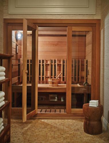 Maile Presidential Three-Bedroom Suite