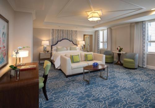 Junior Suite Resort View with King Bed
