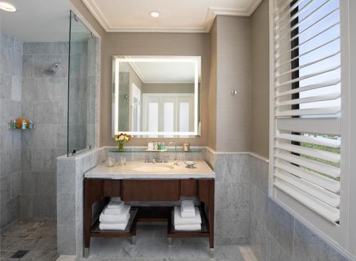 Junior Suite Resort View with King Bed