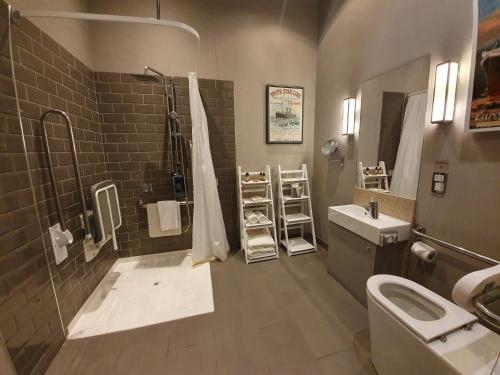 Superior Double Room - Disabillity Access