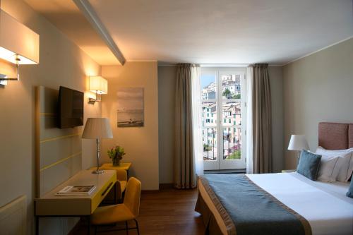 Executive Double or Twin Room with Sea View