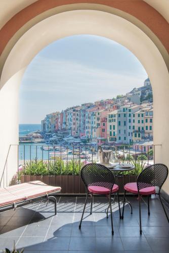 Junior Suite with Terrace and Sea View