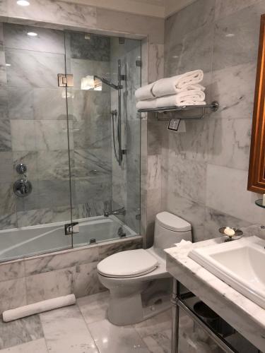 Deluxe Queen Room with Two Queen Beds