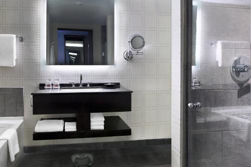 Superior, Guest room, 1 King