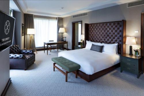 Ebersol, 1 Bedroom Presidential Suite, 1 King, City view
