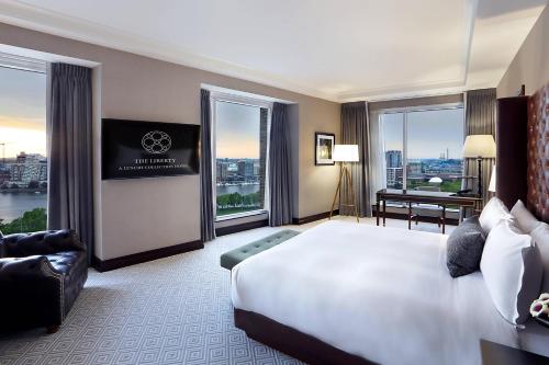 Ebersol, 1 Bedroom Presidential Suite, 1 King, City view