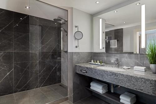Junior Suite, 1 Bedroom Junior Suite, 1 King