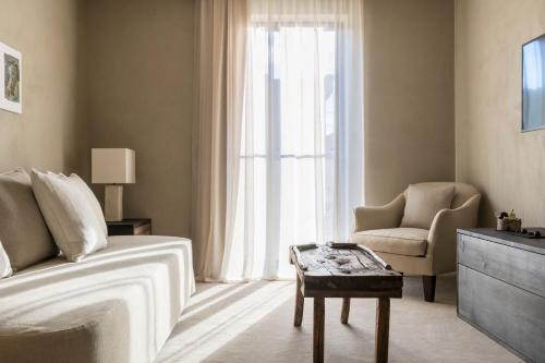 Deluxe Junior Suite
