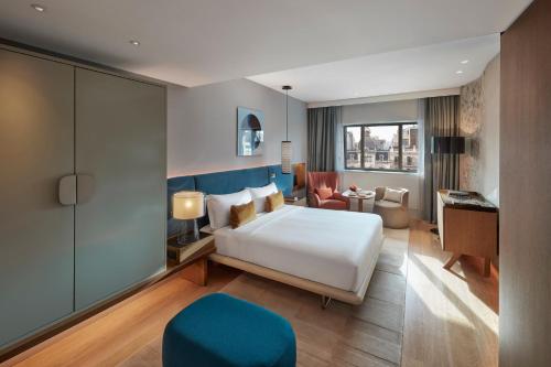 Deluxe Boulevard Double Room