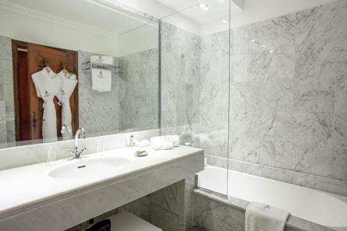 Garrigue Room