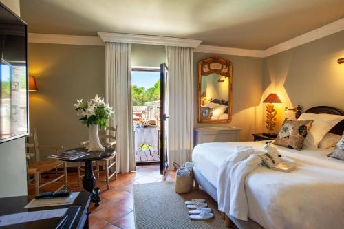 Room, Terrace