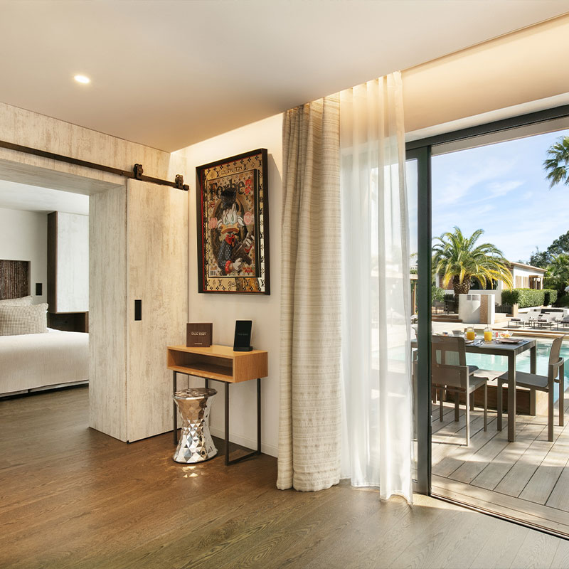 Pool Suite