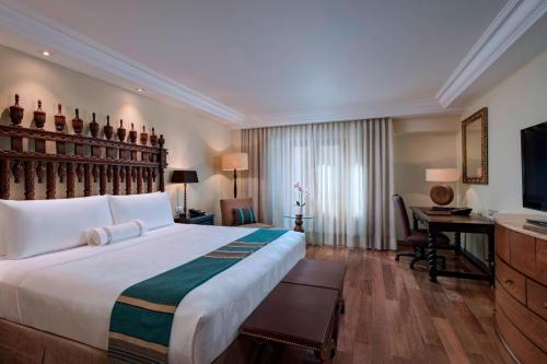 Luxury Suite, Suite, 1 King