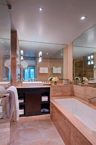 Deluxe Room - 2 Double Beds