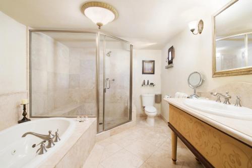 Grand King Room with Patio