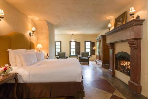 Grand King Room with Patio