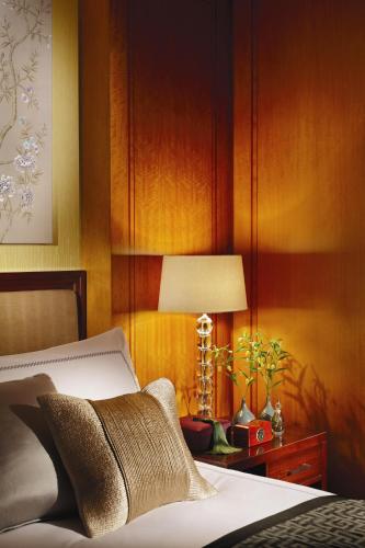 Garden View King Room