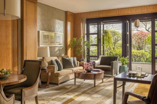 West Lake Suite