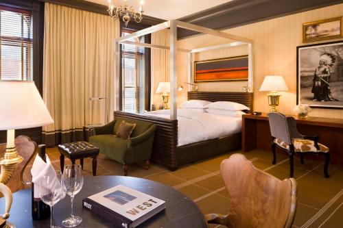 Deluxe King Room