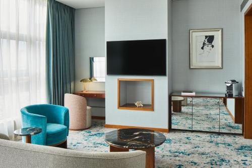 Executive King Room 
