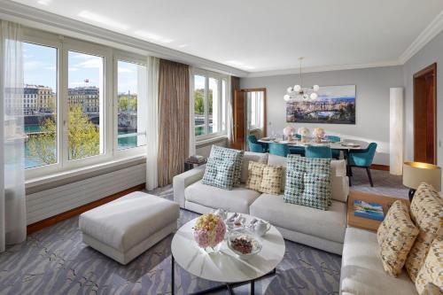 River View Deluxe Suite King