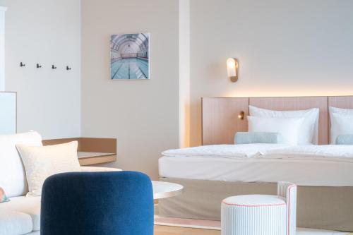 Deluxe Junior Suite Lake View 