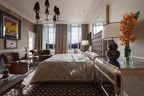 Exclusive King Room with Lake View