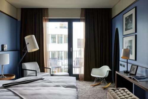 George M Room